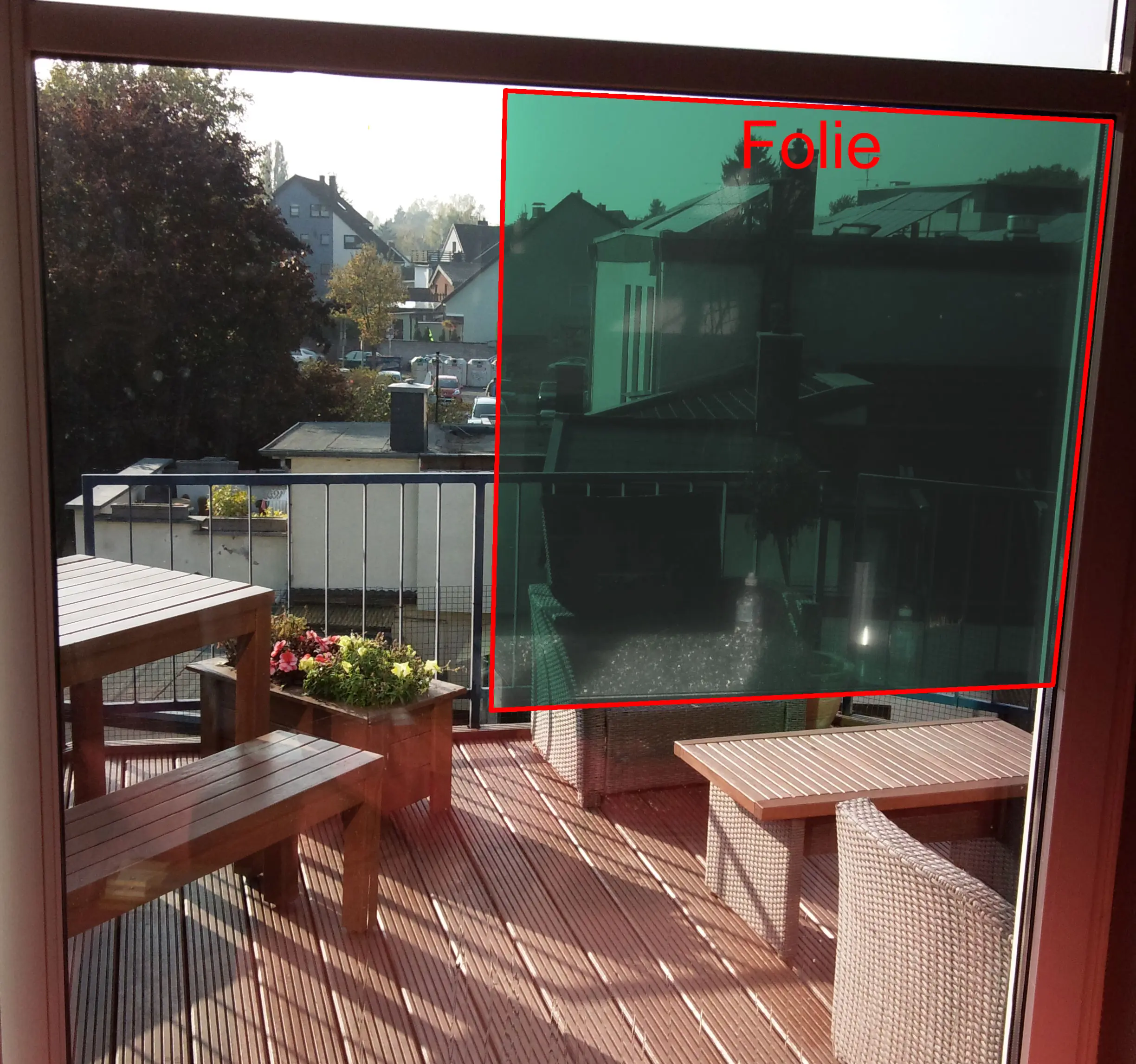 Sonnenschutzfolie-Grn-90-SR-Innenansicht.jpg?ts=1705661854